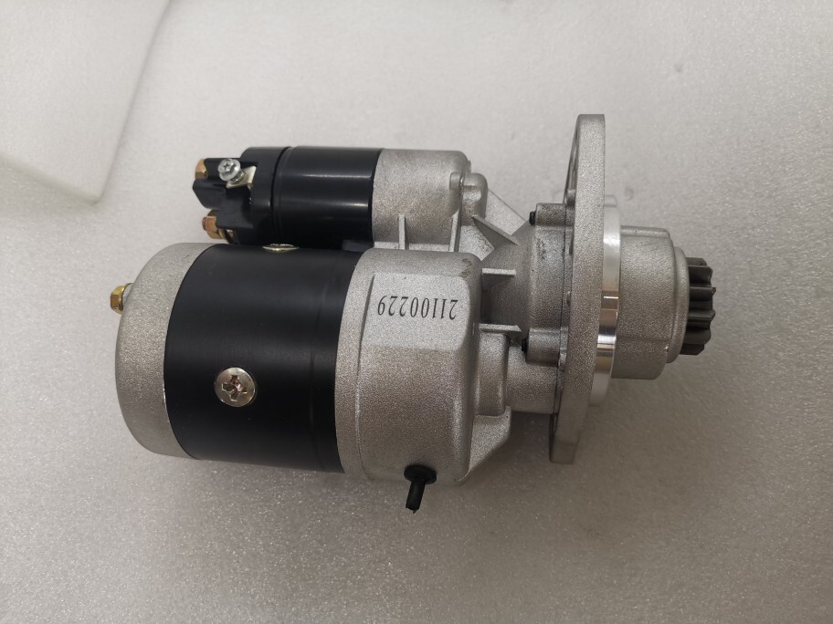 Погрузчики 山猫s550滑移装载机7283321 7283321-0 起动机12v 11齿启动马达