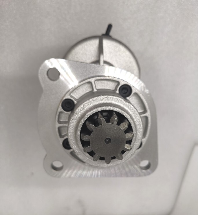 Погрузчики 山猫s550滑移装载机7283321 7283321-0 起动机12v 11齿启动马达