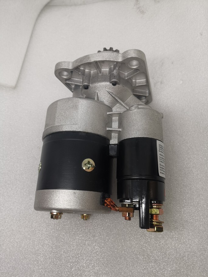 Погрузчики 山猫s550滑移装载机7283321 7283321-0 起动机12v 11齿启动马达