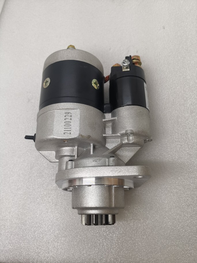 Погрузчики 山猫s550滑移装载机7283321 7283321-0 起动机12v 11齿启动马达