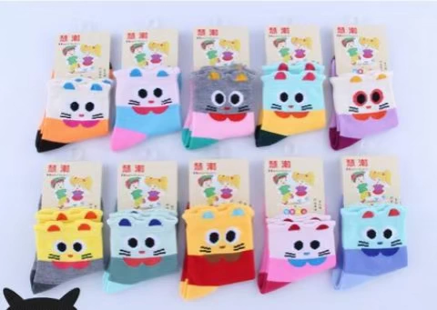 [Đặc biệt hàng ngày] 5 đôi dày nam thu đông nam nữ trẻ em vớ cotton hoạt hình ống 1-3-6-9 tuổi thời trang bé gái