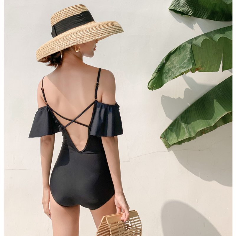 In the word in the word sexy conjunction bikini size chest gathered to cover the thin conservative hot spring swimsuit woman