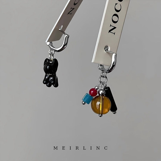 MEIRLINC black hook original asymmetrical niche design high-end cute and fun new couple style