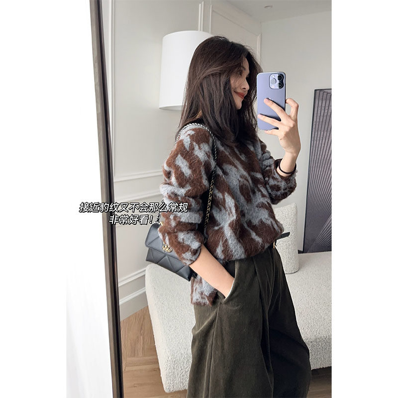 Meiyang MEIYANG TIGER LEATHER ROLL SWEATER CUSTOM 14 SHEEP CAMEL HAIR Small Crowding Retro Jacquard Round Neckline Fleece-Taobao