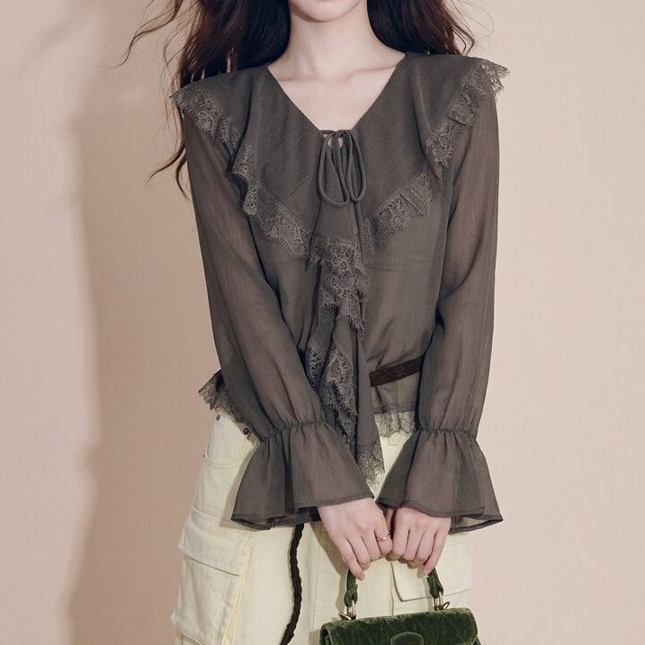 French V-Neck Ruffled Lace Long-Sleeved Shirt for Women 2026 Early Autumn Lace-Up High-End Loose Slimming Look Top French V-Neck Ruffled Lace Long-Sleeved Shirt for Women 2026 Early Autumn Lace-Up High-End Loose Slimming Look Top
