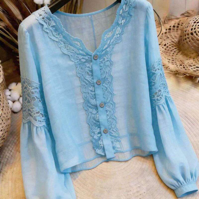2026 Summer New Chic Blue Lace Trim Long Sleeve Shirt for Women, Elegant and Versatile, Loose and Slimming Top for Commuting