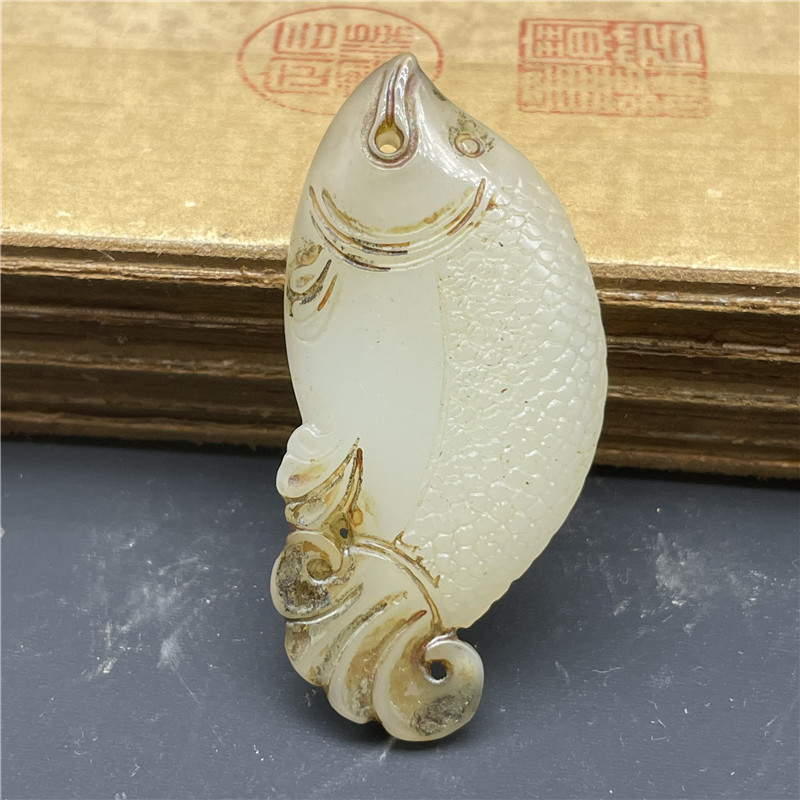 Imitation ancient Xiu jade pendant jade pendant jade pendant ancient jade old jade Pei brand classical jade carving small fish ancient playing jade collection-Taobao