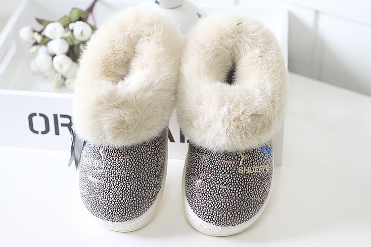 Pantoufles enfants en autre pour hiver - semelle autre - Ref 1015668 Image 17