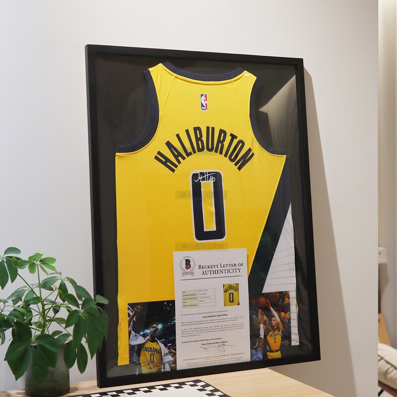 [Real Shot] Pacers Haliburton Signature Jersey Framed in a Photo Frame Basketball Merchandise