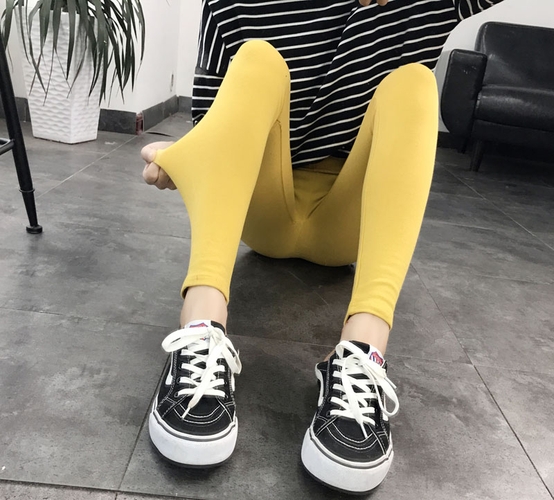 Phần cơ bản cotton dày quần legging mỏng Phụ nữ mặc quần cạp cao bó sát không thể mua được quần bóng đen nguyên chất - Khởi động cắt thời trang nữ trung niên