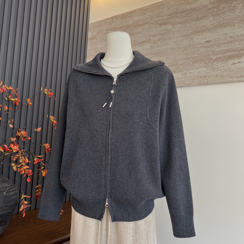 Fashionable New Autumn Knit Cardigan with Double Zipper and Long Sleeves for Middle-Aged Women, Elegant Sweater Jacket That Flatters the Figure
