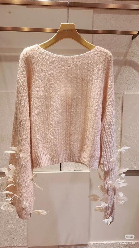 2025 Spring Collection Jr～Zhao Lusi's Same Style High-End Knit Sweater with Feather Trim on the Cuffs 800703A