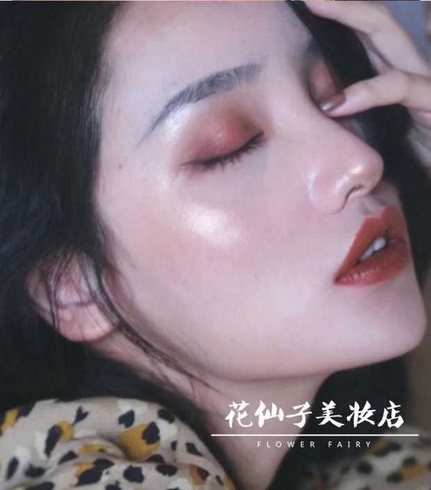 [Với cùng một đoạn] nướng bột có độ bóng cao sửa chữa bóng bột ngọc trai sáng bóng ba chiều bột năng lực cao sửa chữa tấm highlight trang điểm
