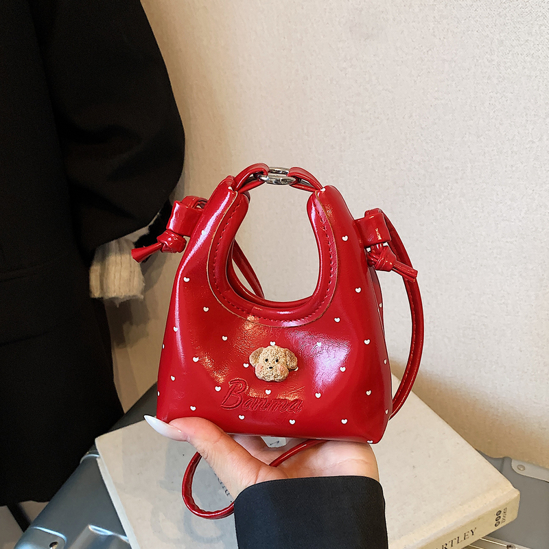 Mini Handbag for Women 2026 New Niche Red High-End Fashion Super Popular Shoulder Crossbody Lipstick Bag