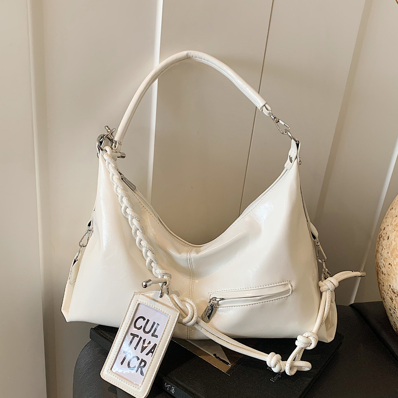 Silver Tote Bag for Women 2025 New Trendy Fashion Red Shoulder Bag Large Capacity Commuter Crossbody Bag Silver Tote Bag for Women 2025 New Trendy Fashion Red Shoulder Bag Large Capacity Commuter Crossbody Bag