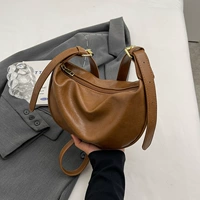 Коричневый без кулона