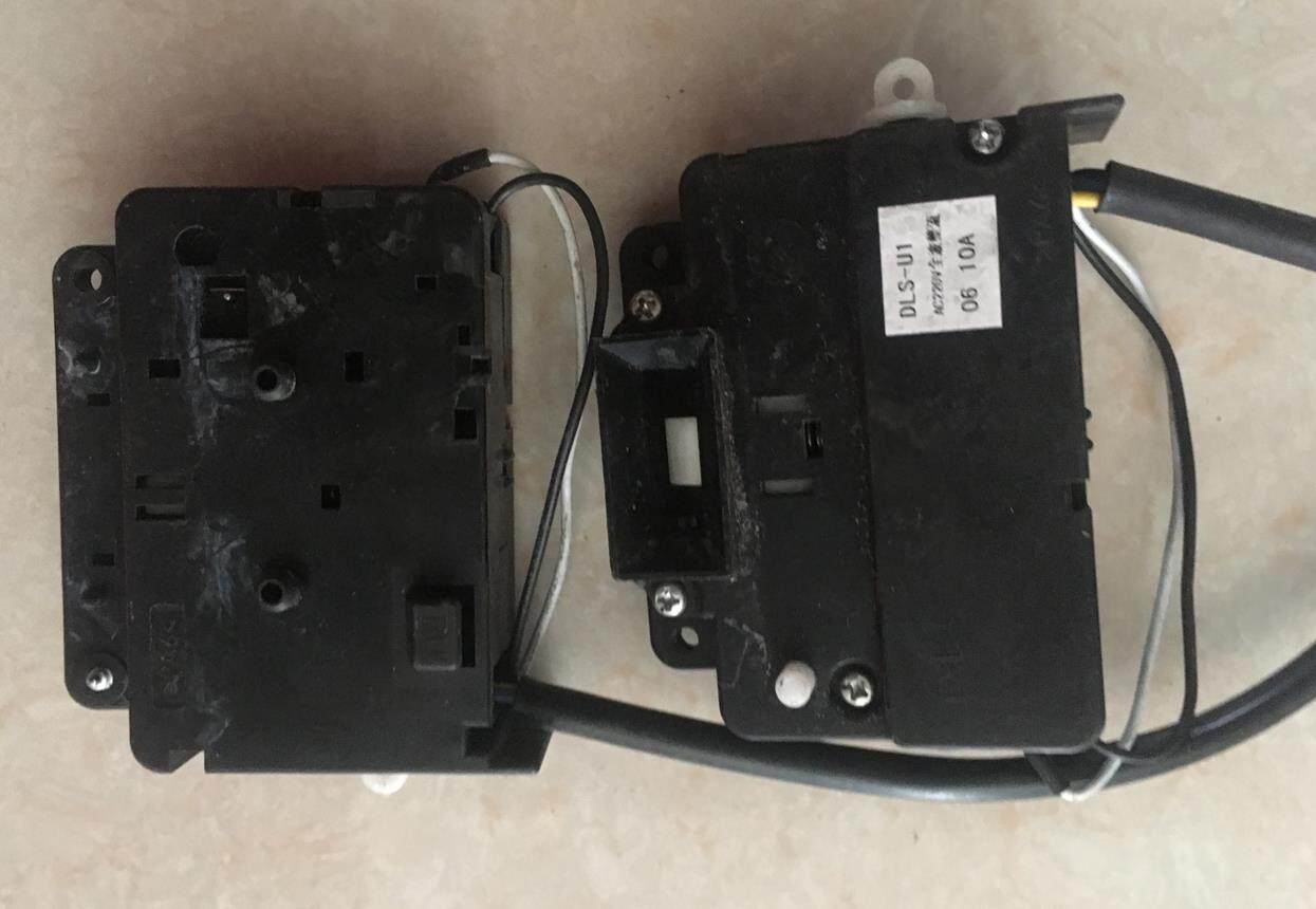 Suitable for Sanyan drum washing machine door lock XQG55-L832L932 door switch DLS-U1