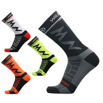 2024 Mens New Outdoor Riding Socks Bike Sports Riding Socks Basketball Socks Midcylinder Socks Suck Sweat