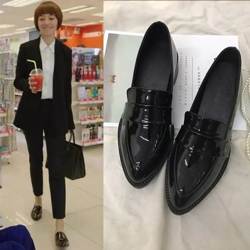 Hong Kong leather shoes 2021 autumn new black thick heel British style professional work small leather shoes women loafers