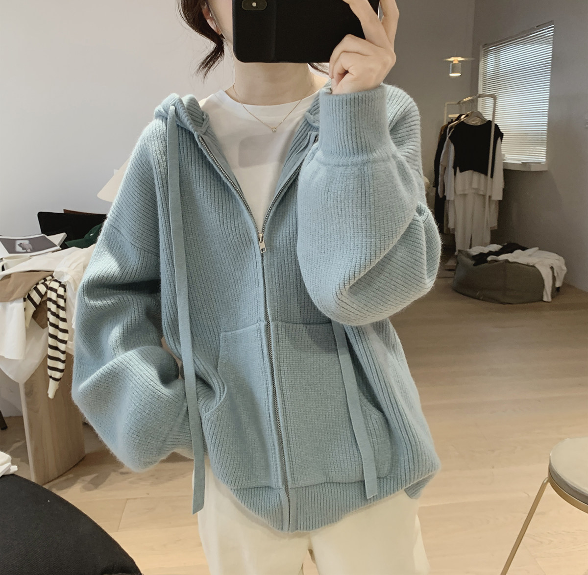 Wearing hat-knitted sweatshirt jacket female style winter new loose slim-cut-age Korean version laced with a sweatshirt thickened sweater