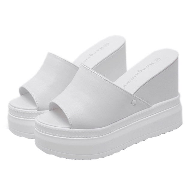 ເກີບແຕະ sponge cake fish mouth sandals ຊັ້ນໃນ 10CM wedge heel thick bottom waterproof platform white 2024 summer new high-heel slippers for women