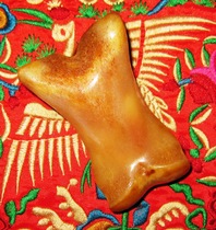 The original ecology of Tibetan yak bone has no defatting hands and palms for a long time.