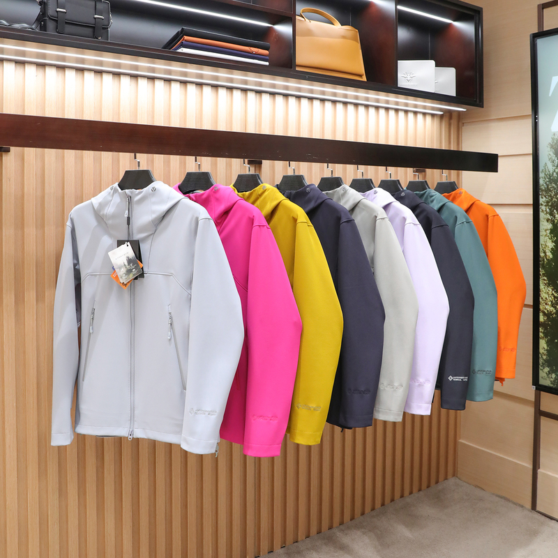 2026 Spring New Men's High-End Outdoor Hiking Softshell Three-Proof Jacket Trendy 2049