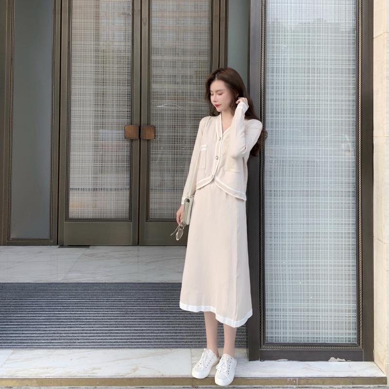 VK旗艦店 韓國學院風撞色針織套裝長袖裙裝