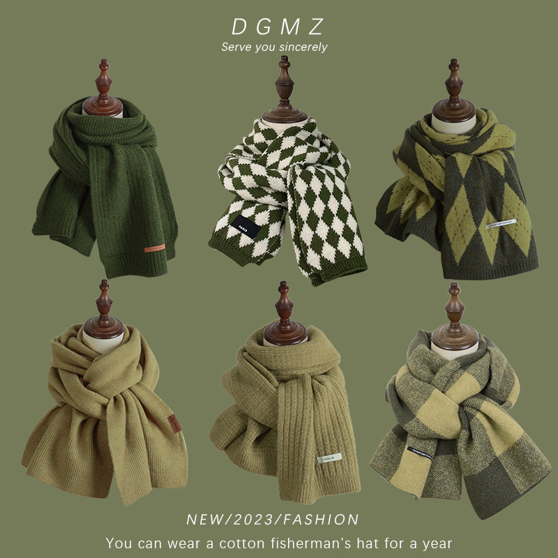 Retro Avocado Green Plaid Scarf for Women in Autumn and Winter, Olive Green and Dark Green, High-End, Warm and Thickeneded Scarf for Men