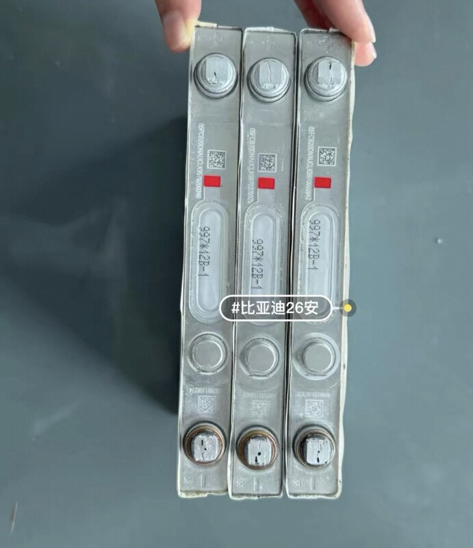 Byd 3.2V26Ah Single Cell Size 20-173-120 Lithium Iron Phosphate Starting Power Supply 4 Series 12V 8 Series 24V Byd 3.2V26Ah Single Cell Size 20-173-120 Lithium Iron Phosphate Starting Power Supply 4 Series 12V 8 Series 24V