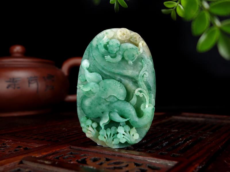 Nanyang Yuyan Yu full green blue piece Vientiane update of the other unpolished suitable for plate play