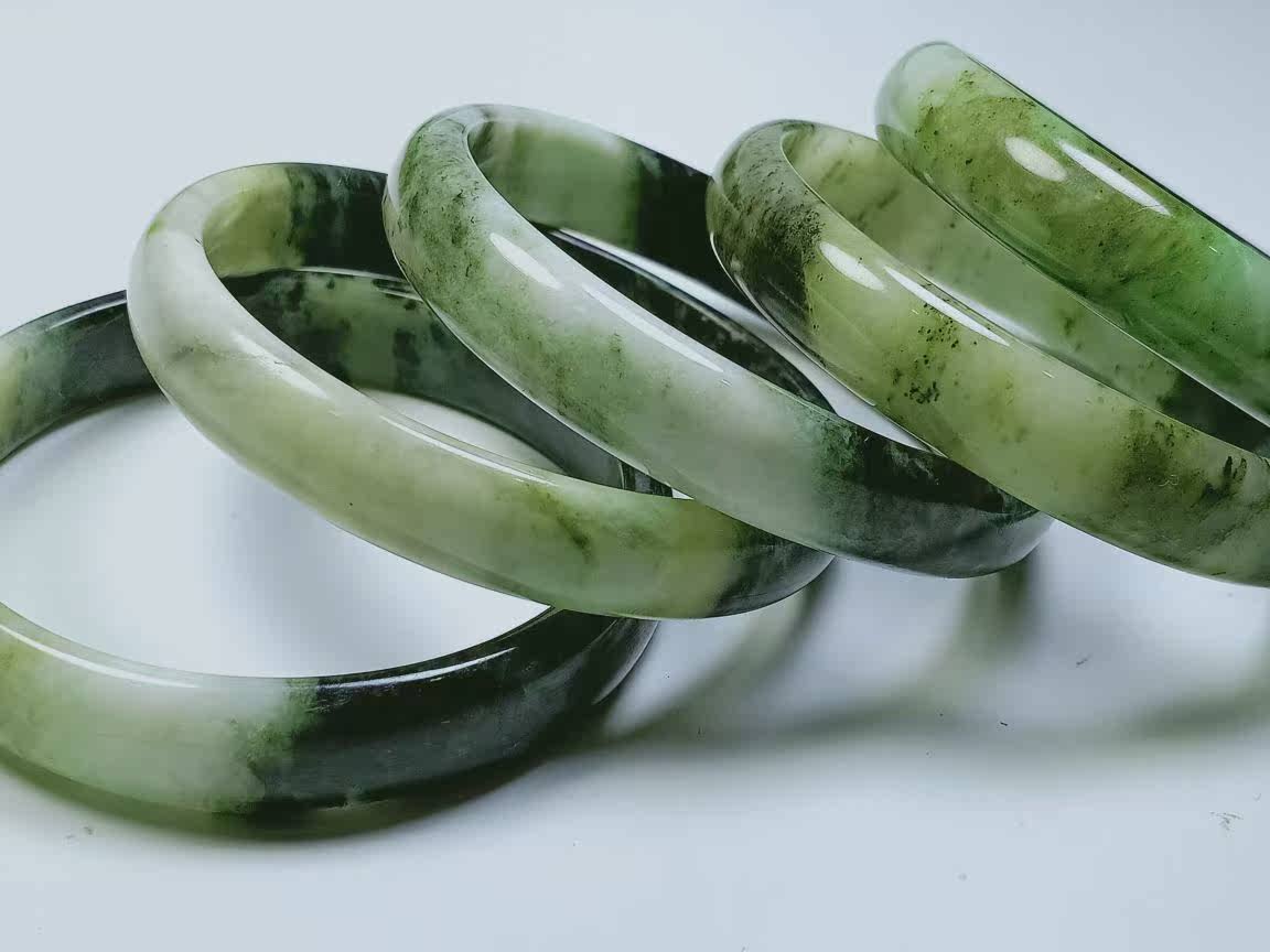 Unique Mountain Jade South Yang Special Produce Four Large Names Jade Green White Cubby Green Three Color Bracelets Stock Benefits Unique Jade Bracelets-Taobao