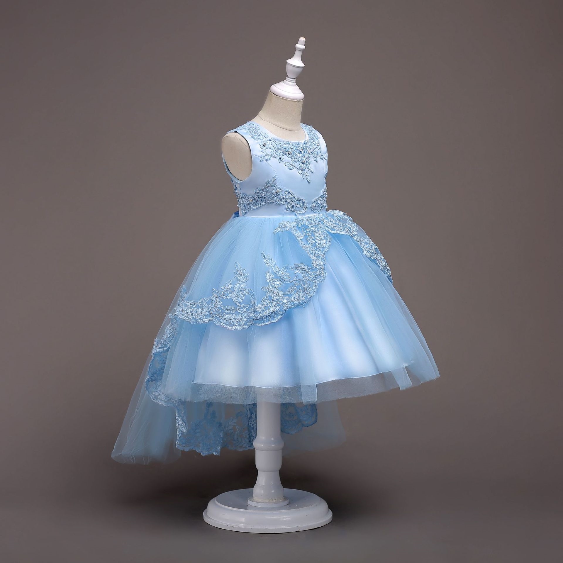 Xuân 2018 mới công chúa đầm đầm công sở thêu cô gái đường mòn catwalk mẫu trình diễn piano thời trang trẻ em cao cấp