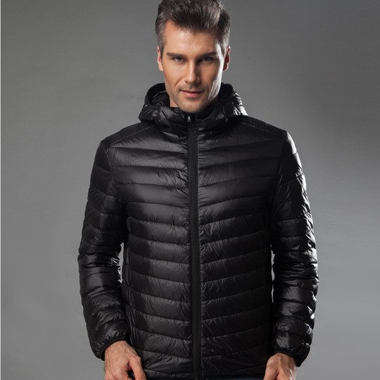 New Winter Men's down Jacket Regular Hooded White Duck down Lightweight Warm Portable Outdoor Long-Sleeved Jacket
