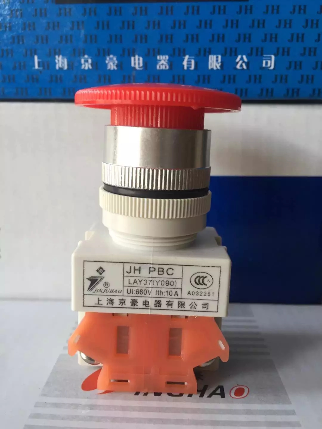 Kyohau button mushroom button LAY37 (Y090) -11M 22 holes 1 often open 1 normally closed contact point
