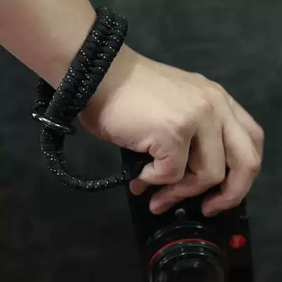 Camera wristband handlebar micro-single-eye camera single-eye Canon Sony Fuji Nikon Turnaround anti-lost lanyard braided wristband