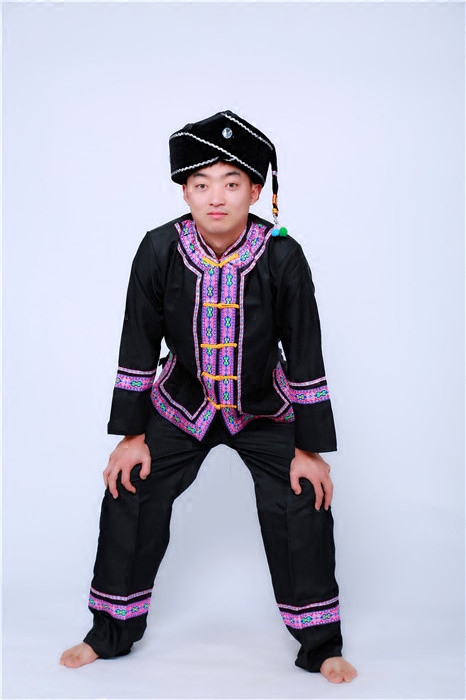 New Hmong của nam giới hoạt động thiểu số trang phục Guizhou Yi Yi Bùi nhảy váy 2020