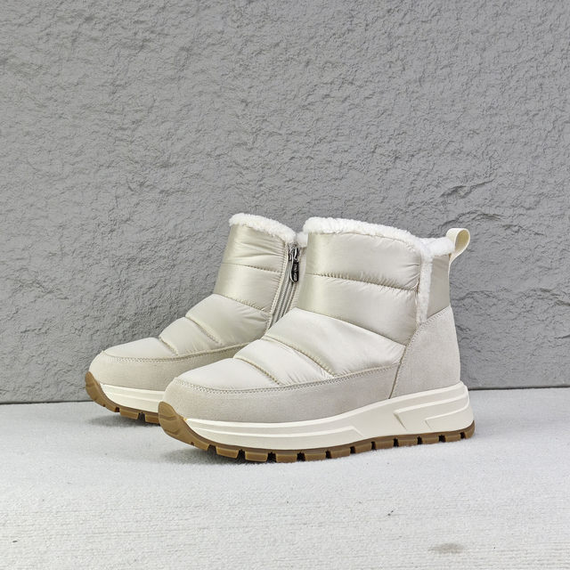 Women's snow boots, winter warm cotton shoes, thick soles for women