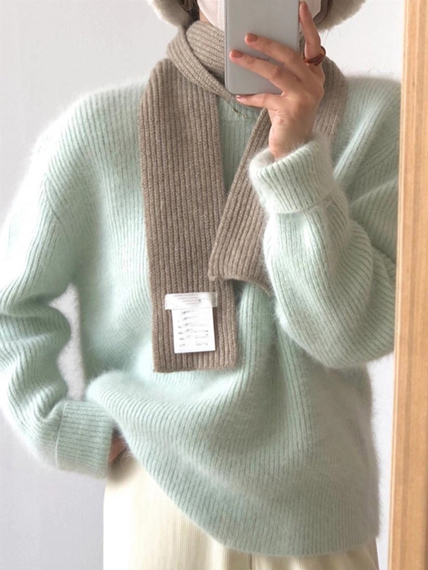 Japanese-Style Milky Green Inner Sweater for Women, Autumn and Winter Thickened Raccoon Fleece, Soft and Loose, Gentle and Lazy Knit Top
