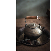 (Lotus Hall in the early days)Hand-made clay cooking kettle Metal glaze wooden handle beam cooking teapot kettle