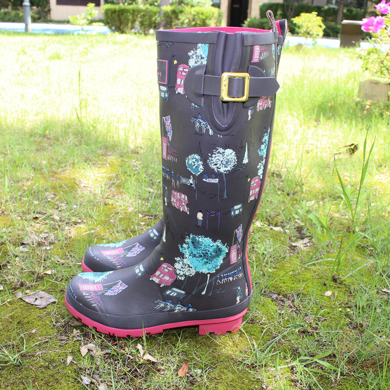 Foreign trade rubber British brand ladies fashion high school tube spring and summer rain boots water shoes overshoes waterproof wear-resistant