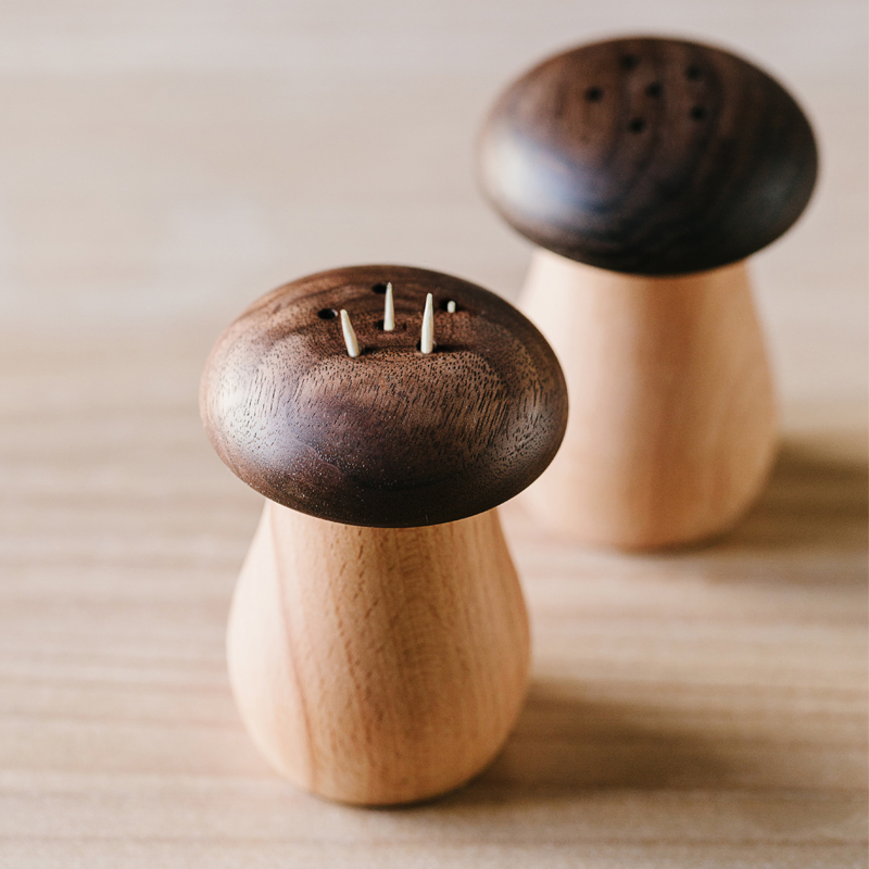 Zeten home Japanese wood toothpick box home creative cute mushroom toothpick jar ins net red simple toothpick holder