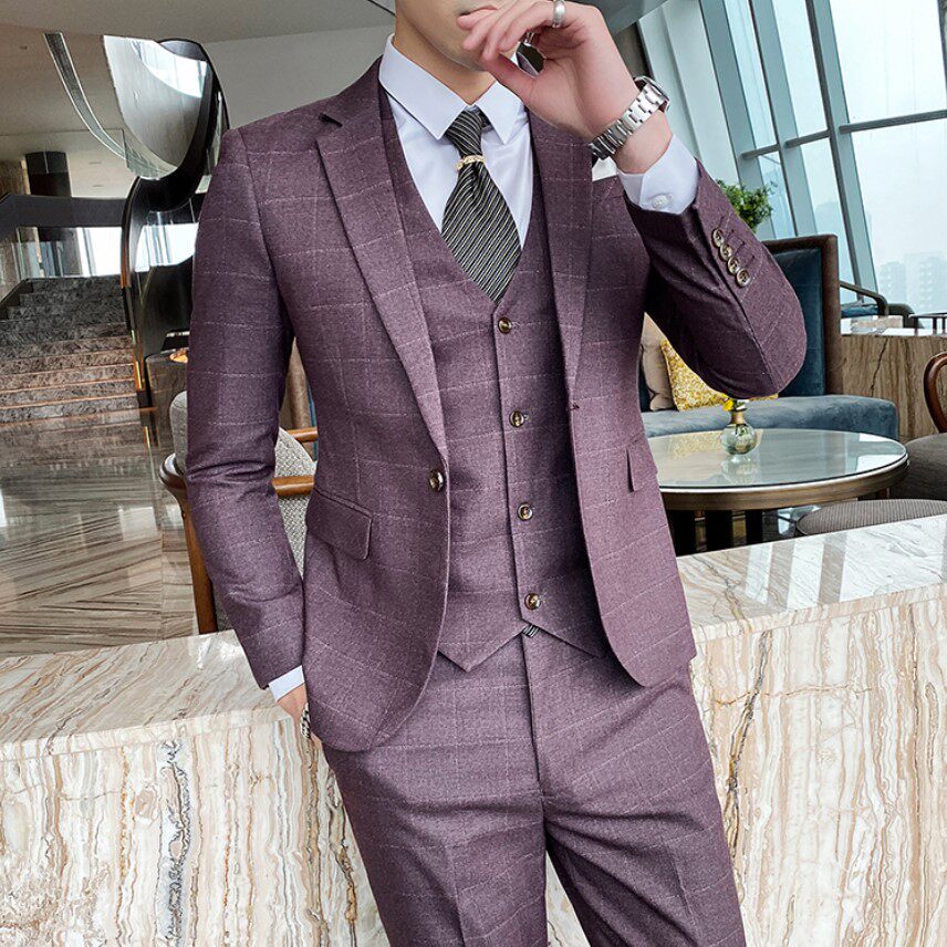 [USD 115.30] Put suit suit three