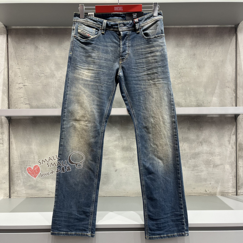 [26Th Anniversary New Model] Diesel Men's Larkee-X Straight-Leg Washed Jeans Made in Tunisia