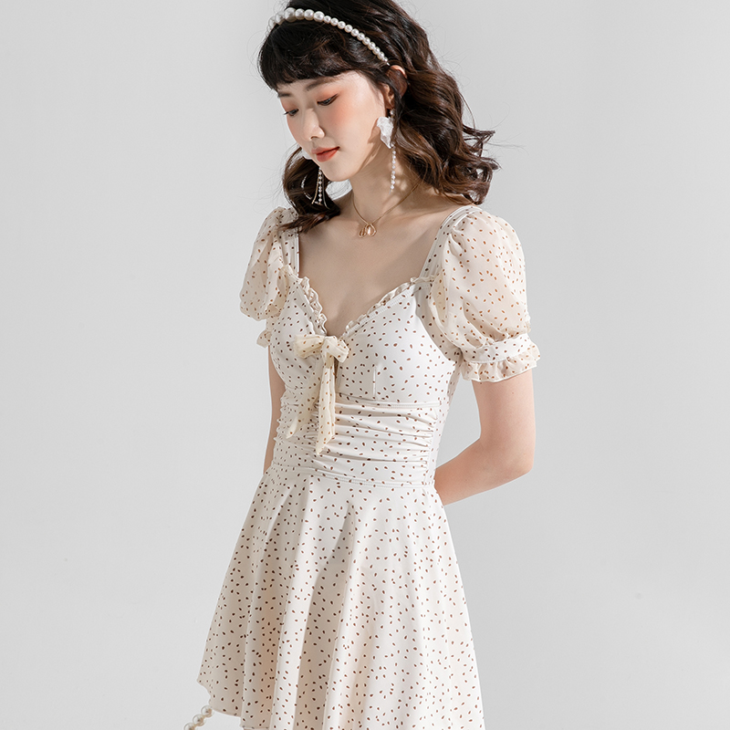 Yashfiya swimsuit women's summer 2021 new exploits pure desire to wind up with a slim fit and a conservative swim suit