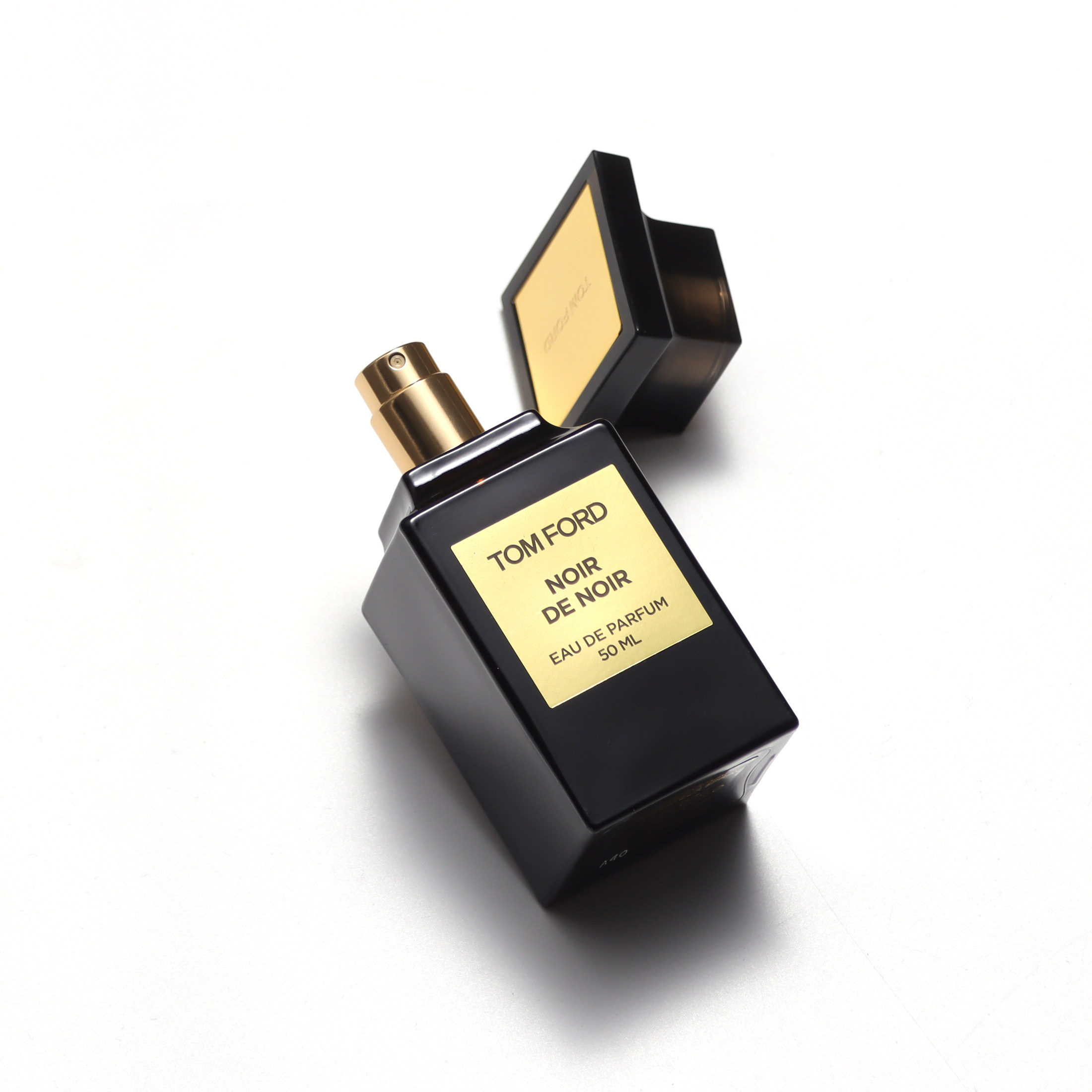 Tom Ford Noir de Noir黑之黑香水为何成2025年高端香氛圈爆款？_香水_