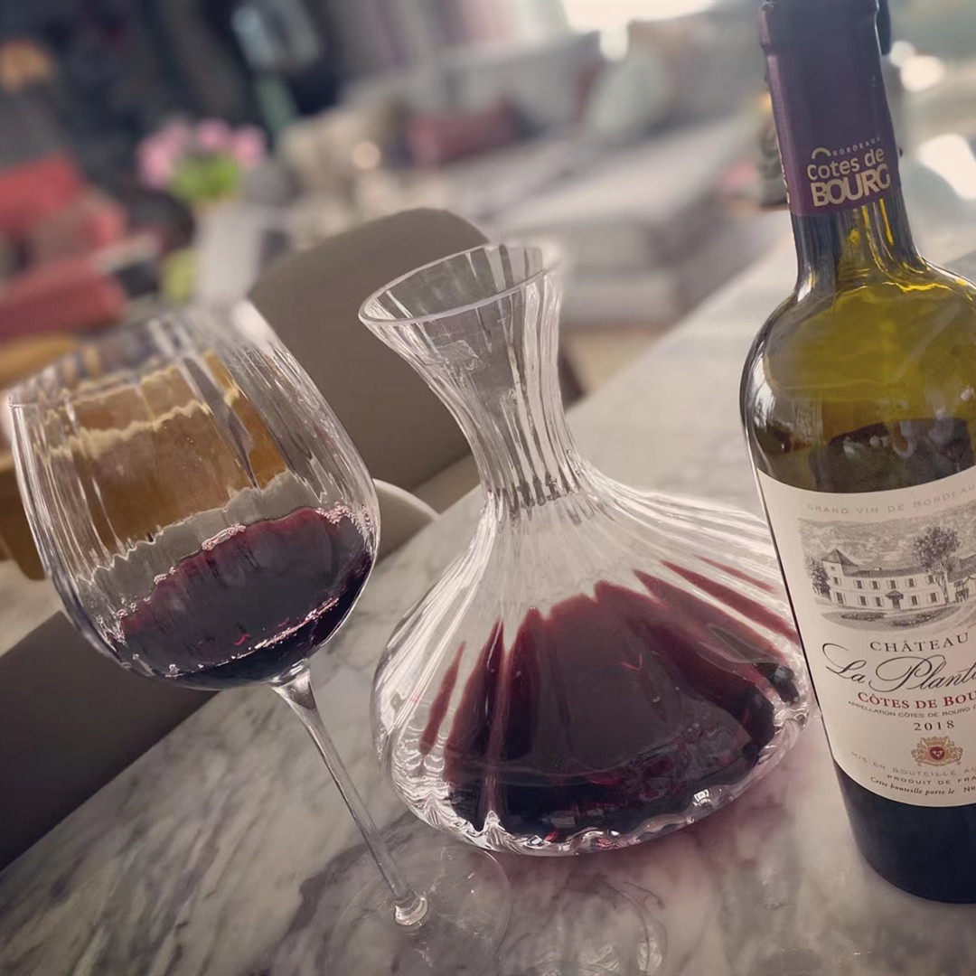 British LSA imports handmade glass wine with household grapes red wine decanter Wine Decanter Wine Bottle