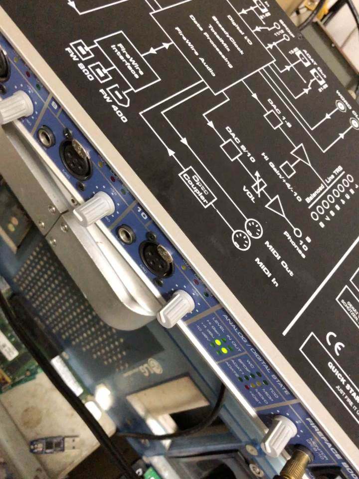 RME Fireface800 firing line 24Bit192kHz56 channel high-speed professional rack recording sound card Germany