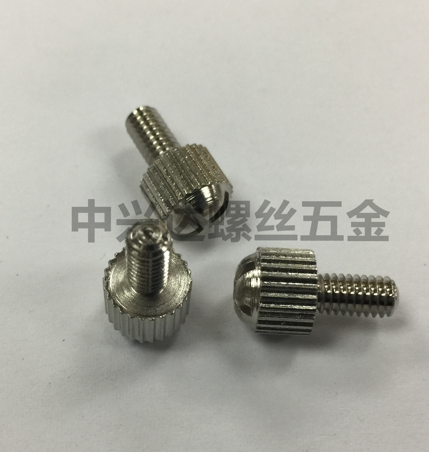 Fiery hot pin screwless computer case screw No steps to manually adjust straight grain knurled M3 * 6 * 8 * 10 * 10 * 12