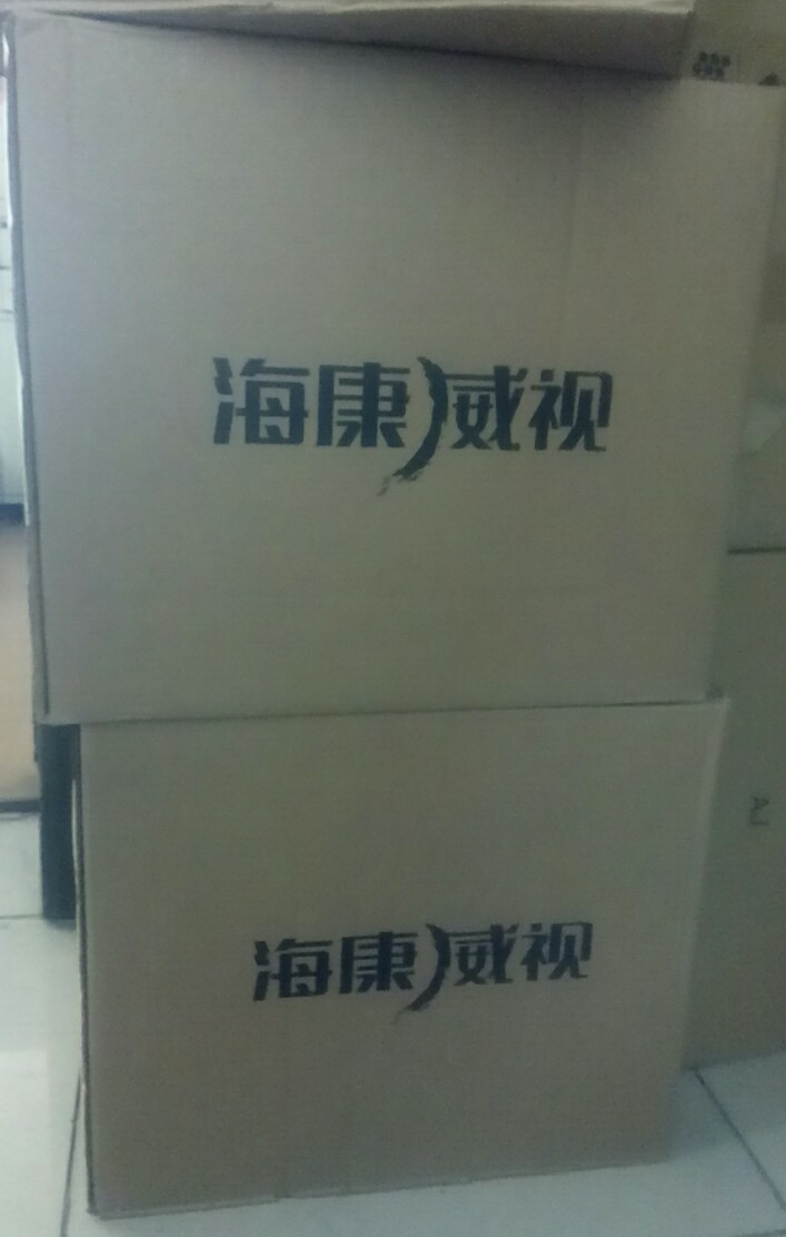 Sea Conway sees DS-2CD7A47HWD-XZS (8-32mm) 4 million faces compared to cameras